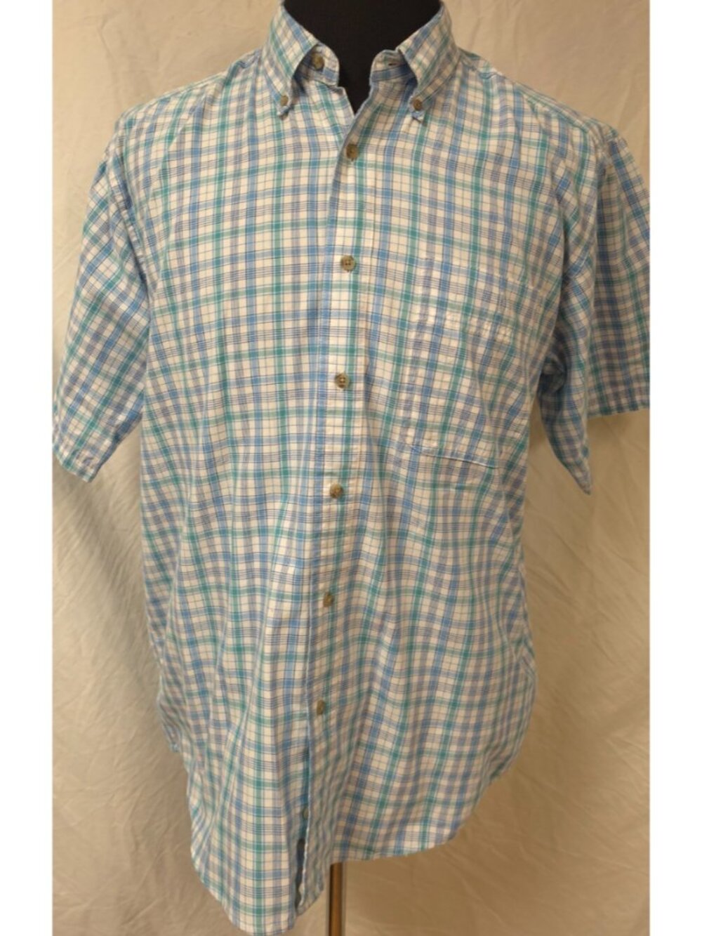 Wrangler Rugged Wear Mens Large Blue Green Plaid Short Sleeve Button Down Shirt